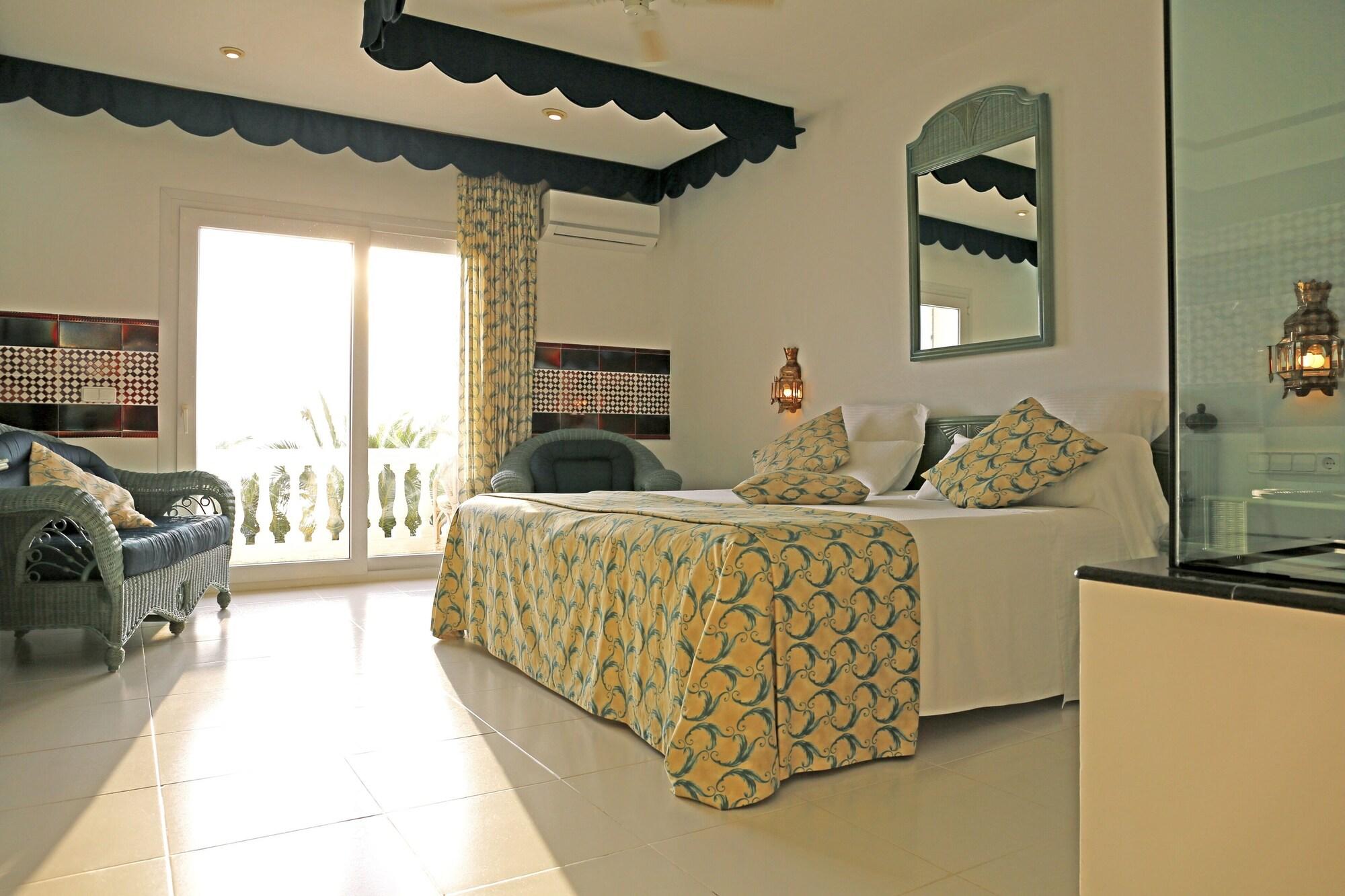 Hotel Vistabella Roses Luaran gambar