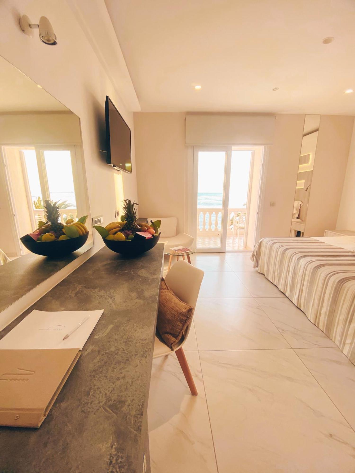 Hotel Vistabella Roses Bilik gambar